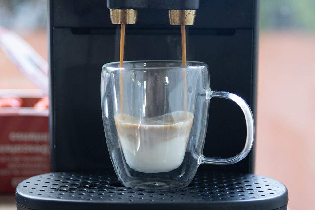 Benton office coffee service and food vending machines